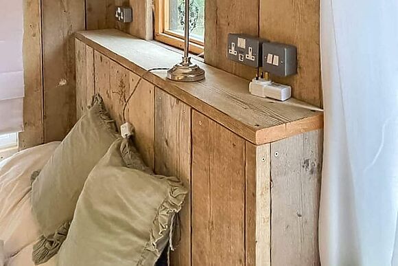 Coastal Views in Hardwood Dale