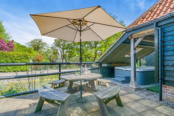 Ash at Chestnut Tree Barns