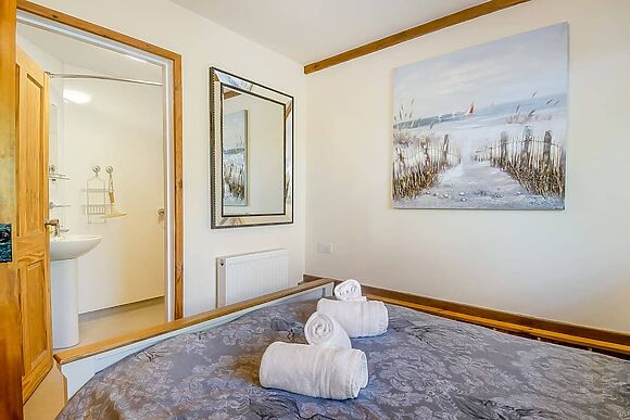 Cedar at Chestnut Tree Barns