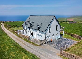 Lower Hendra Cottage