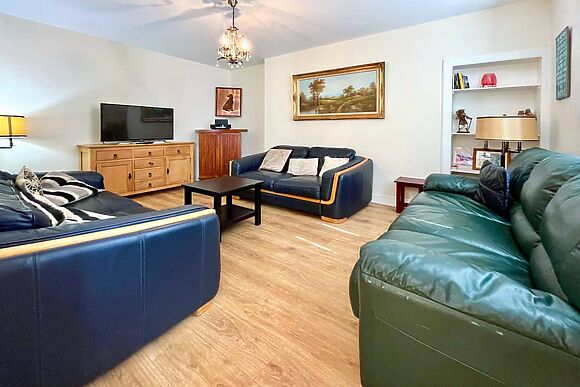 Struan House