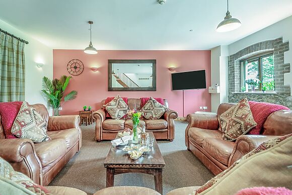 Helena at The Victorian Barn