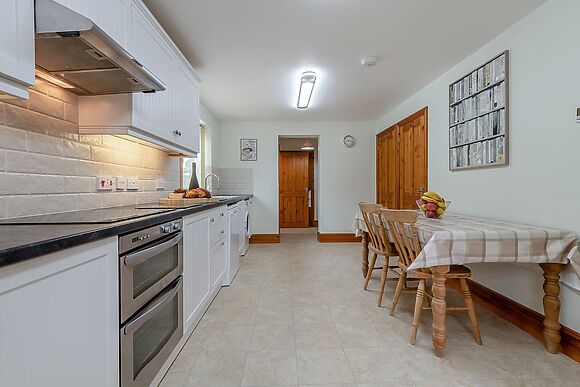 Jasmine at The Victorian Barn