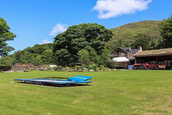 Plas Isaf in Betws Garmon
