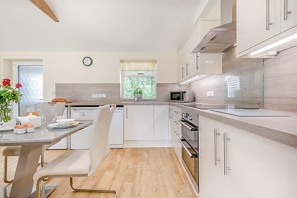 Hollywood at The Victorian Barn