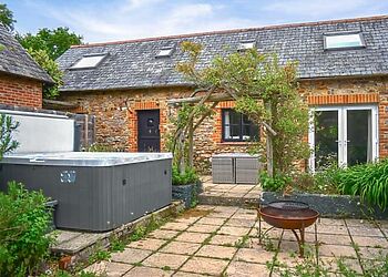 The Holt at Boswell Farm