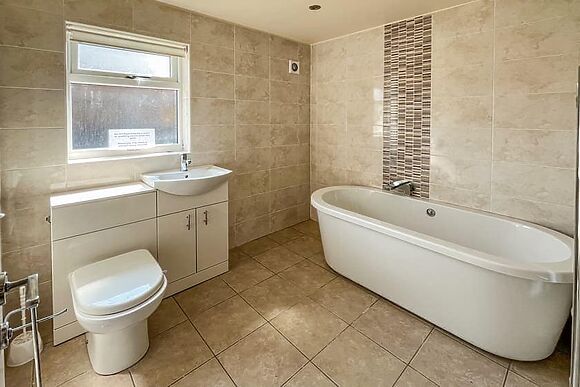 Jasmine at James Ville Marina