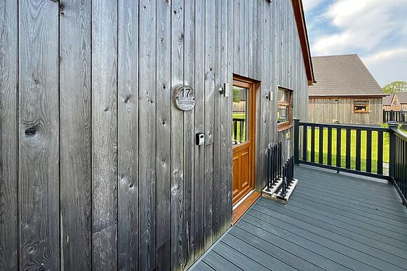 Jasmine at James Ville Marina