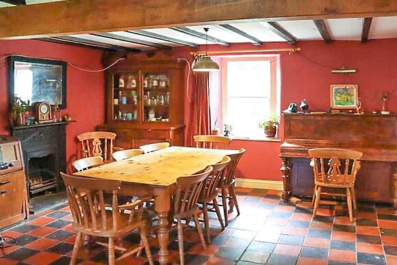 Farm House at Llandeilo Retreats