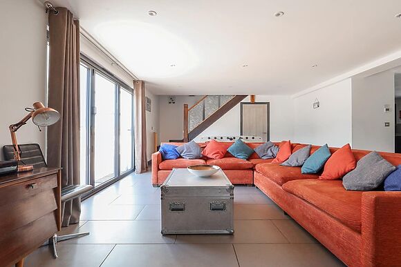 Rusty Barn in Gloucester