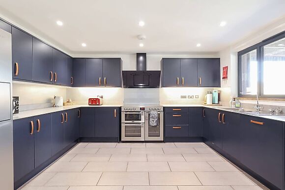 Rusty Barn in Gloucester