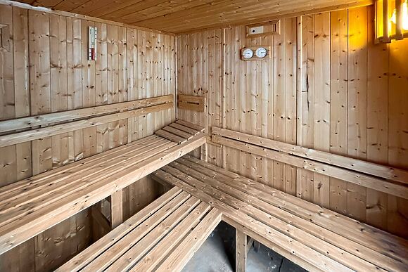 Sir A Wel in LLANNERCH-Y-MEDD