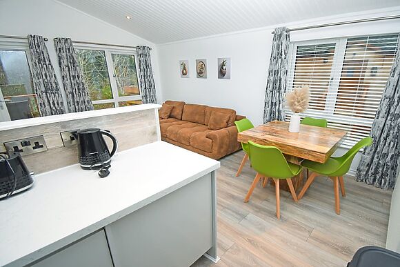 Bluebird Lodge 2