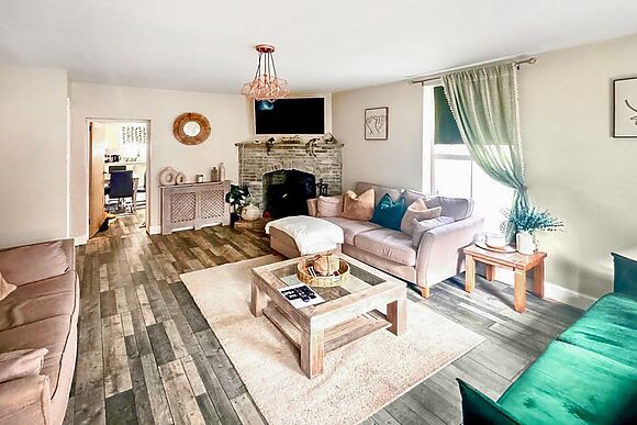 Ivy Lodge
