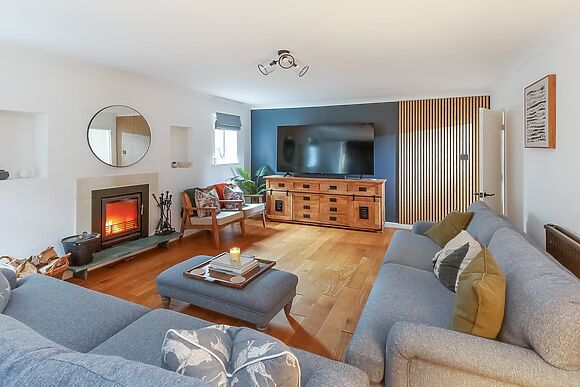Blackthorn House