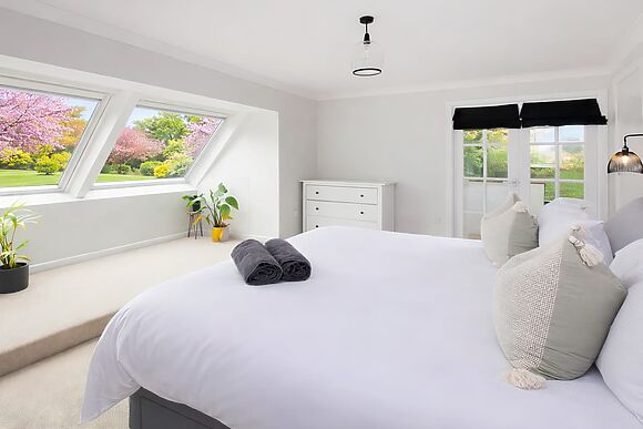 Blackthorn House
