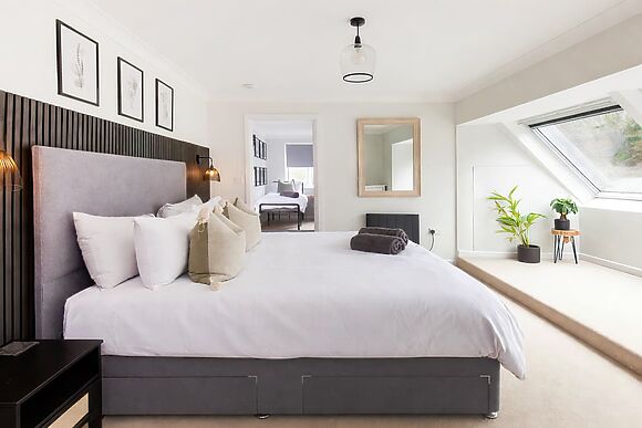 Blackthorn House