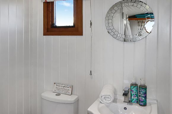 Bea's Shepherds Hut