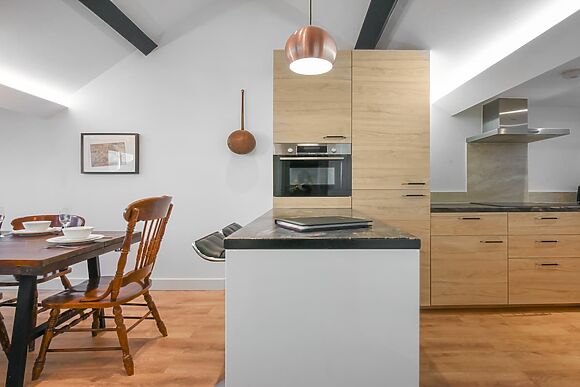 The Lily Apartment 2