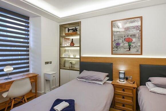 The Lily Apartment 1