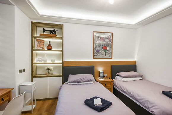 The Lily Apartment 1