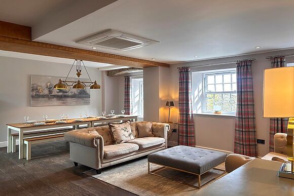 West House At Saddle Room