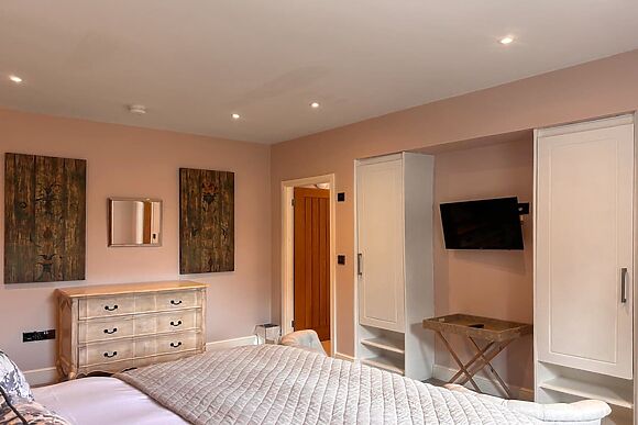West House At Saddle Room