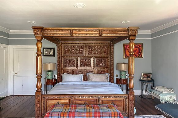 The Manor