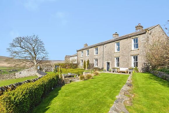 Low Seal House