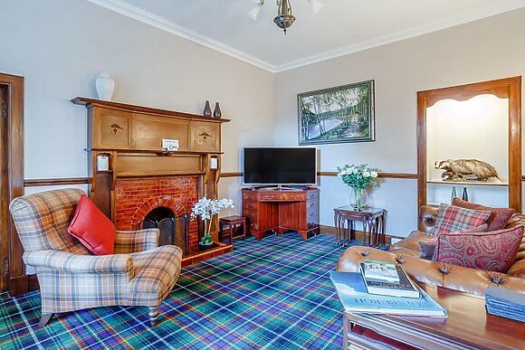 Craigendarroch House