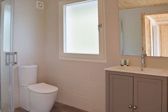 Heron Lodge in Five Roads