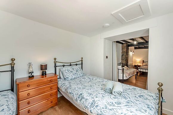 Kingfisher at Maesydderwen Holiday Cottages