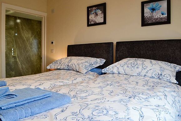 Bluebell Lodge at The Lodges