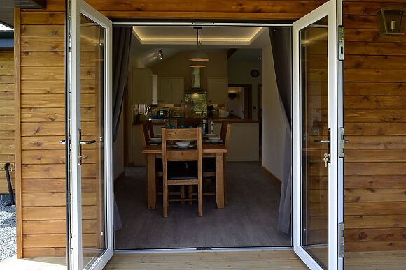 River Lodge in Hundred House