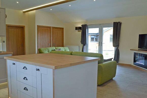 Woodland Lodge in Hundred House