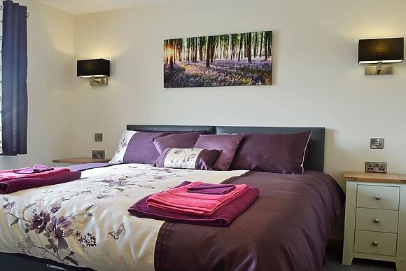 Woodland Lodge in Hundred House