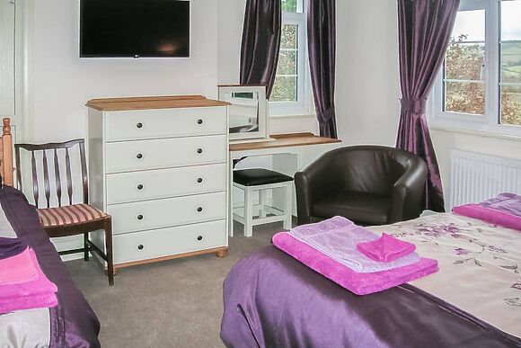 Bevan House in Hundred House