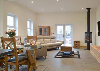 Stambar at Brynhowell Barns