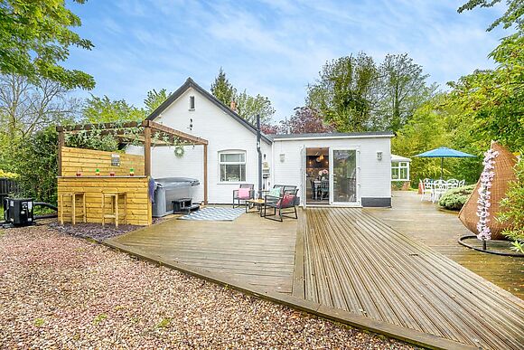 Rose Cottage in Bratoft