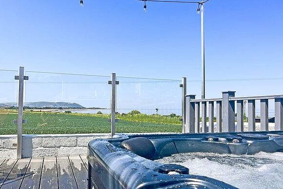 Bay View in Blue Anchor