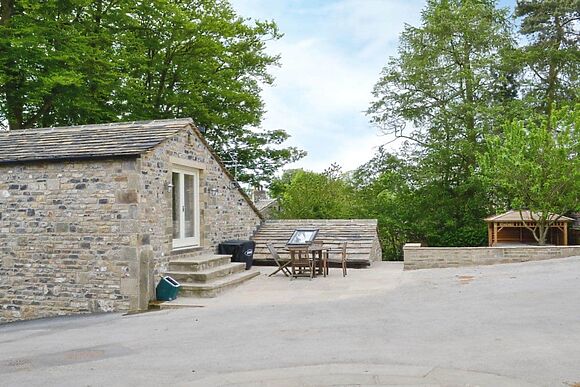 Stirton Burrow in Stirton