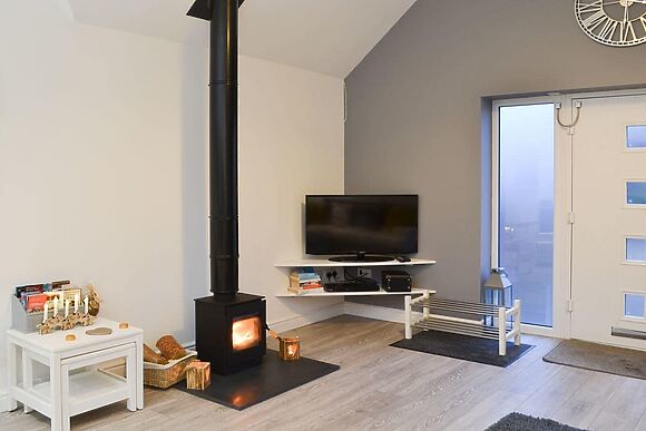 Sunflower Cottage at Hoxne Cottages