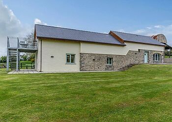 Cwm Hyfryd