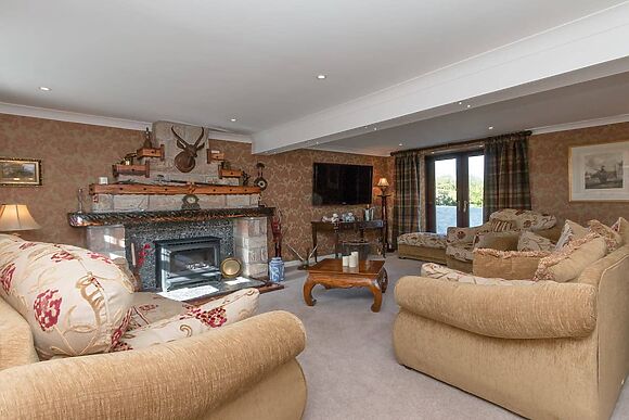 Hill End Farmhouse at Hillend