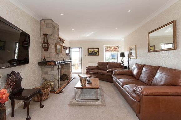 Hill End Farmhouse at Hillend