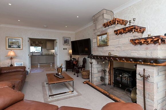 Hill End Farmhouse at Hillend