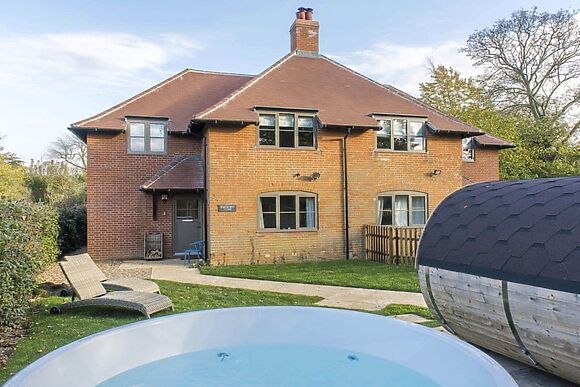 Meadowsweet Cottage at Swardeston Cottages