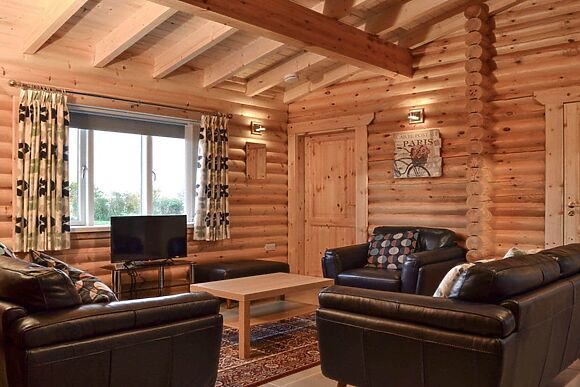 Teal Lodge