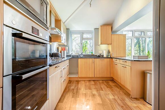 Arnewood Corner in Sway