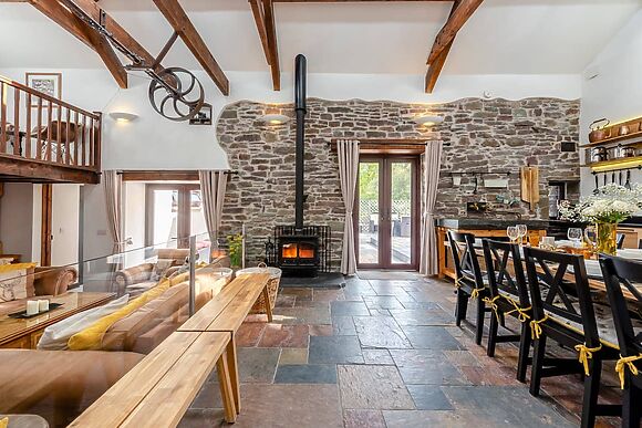 Wheelwright Barn at Bronyn Farm